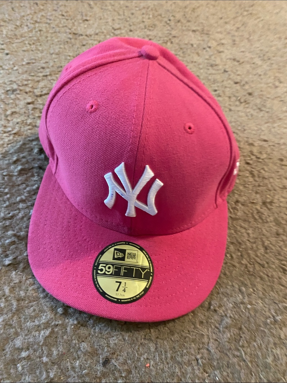 New Era Pink New York Yankees 59FIFTY Fitted Cap